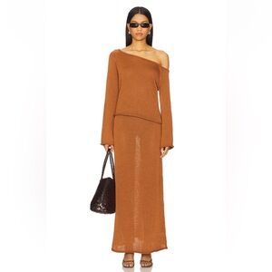 SNDYS Cali Maxi Skirt One-Shoulder Knit Maxi set in Rust